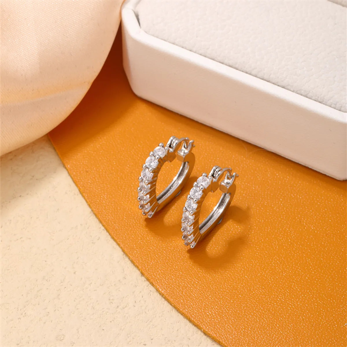 1 Pair Ig Style Simple Style Heart Shape Plating Inlay Copper Zircon White Gold Plated Gold Plated Earrings