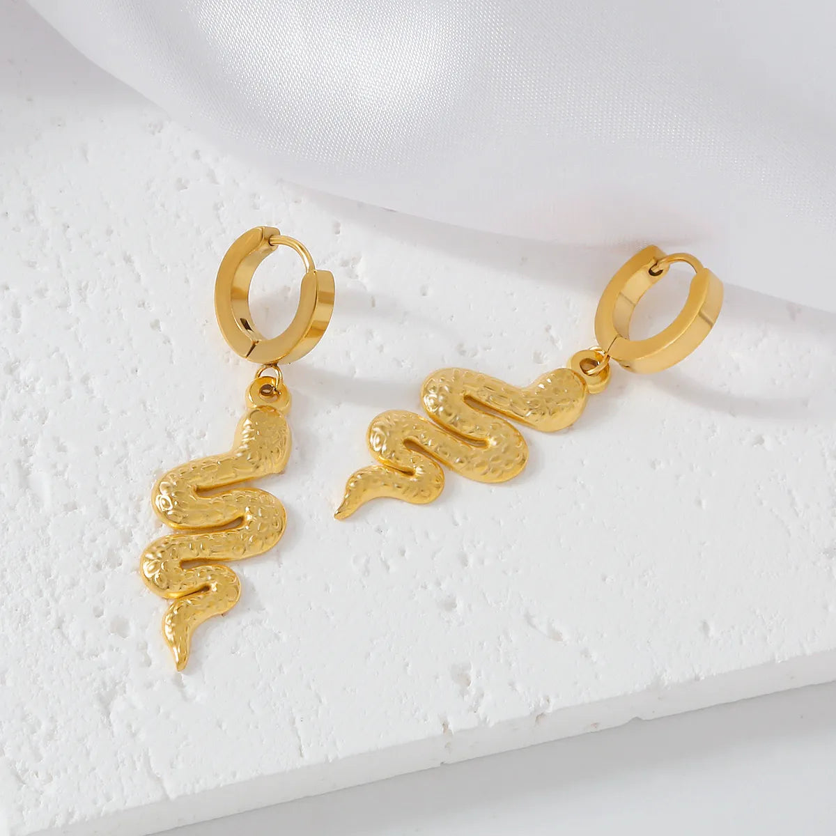 1 Pair IG Style Simple Style Snake Stainless Steel Gold Plated Drop Earrings