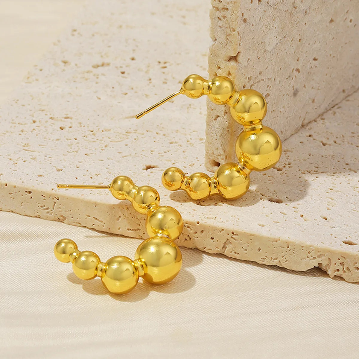 1 Pair Ig Style Simple Style Solid Color Beaded Plating Copper 18k Gold Plated Ear Studs