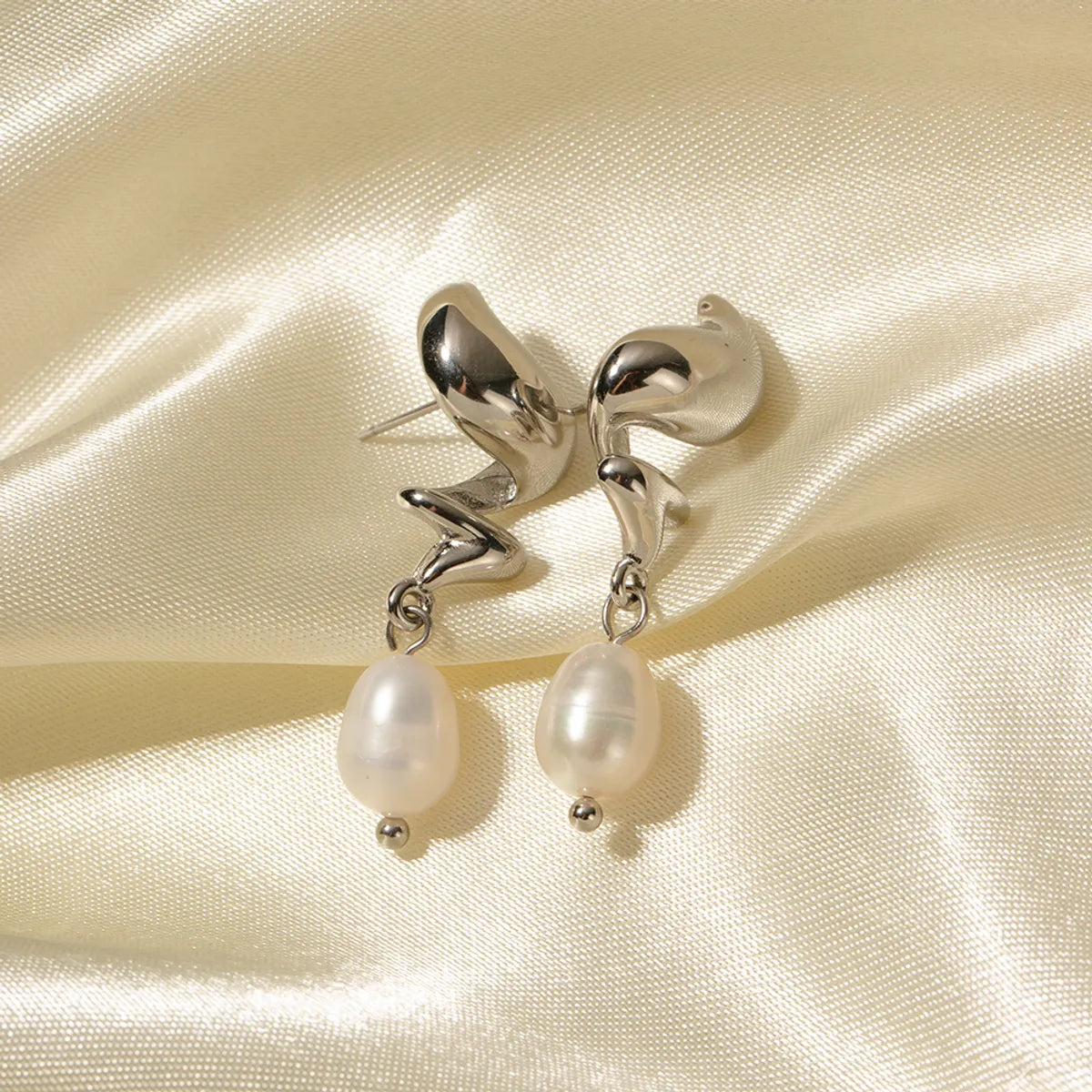 1 Pair Ig Style Simple Style Spiral Pearl Plating Stainless Steel 18k Gold Plated Drop Earrings