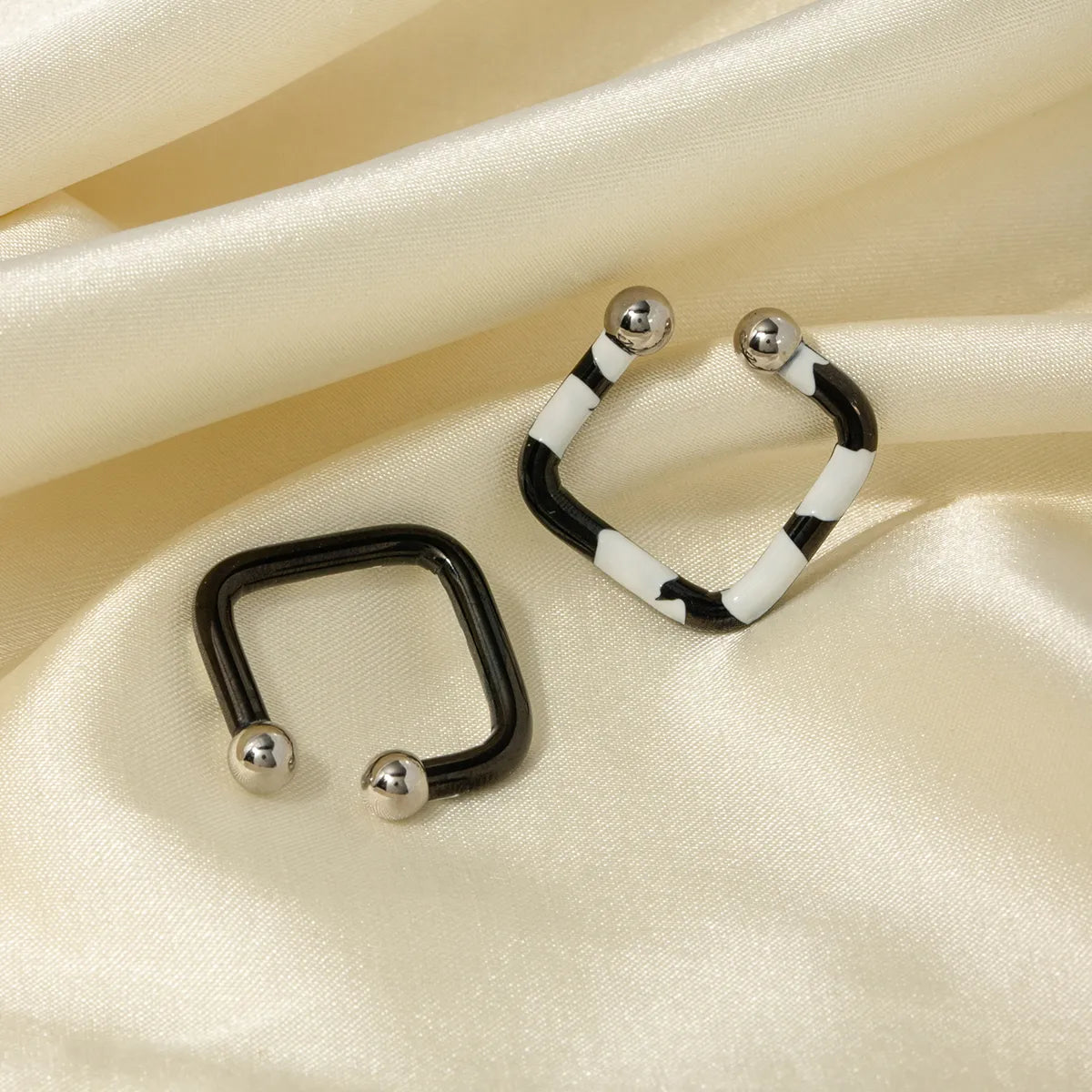 1 Pair Ig Style Simple Style Square Enamel Stainless Steel Ear Cuffs