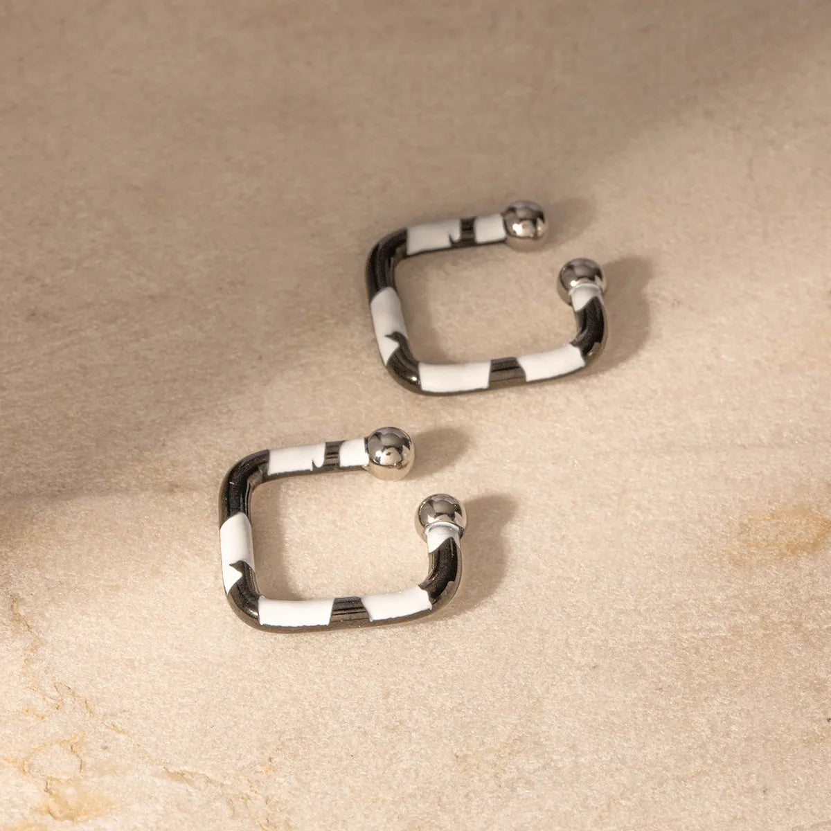 1 Pair Ig Style Simple Style Square Enamel Stainless Steel Ear Cuffs