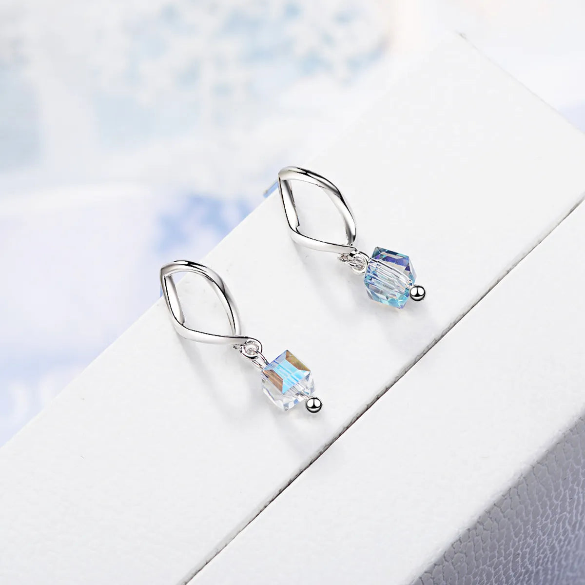 1 Pair Ig Style Simple Style Square Waves Plating Artificial Crystal Copper White Gold Plated Drop Earrings