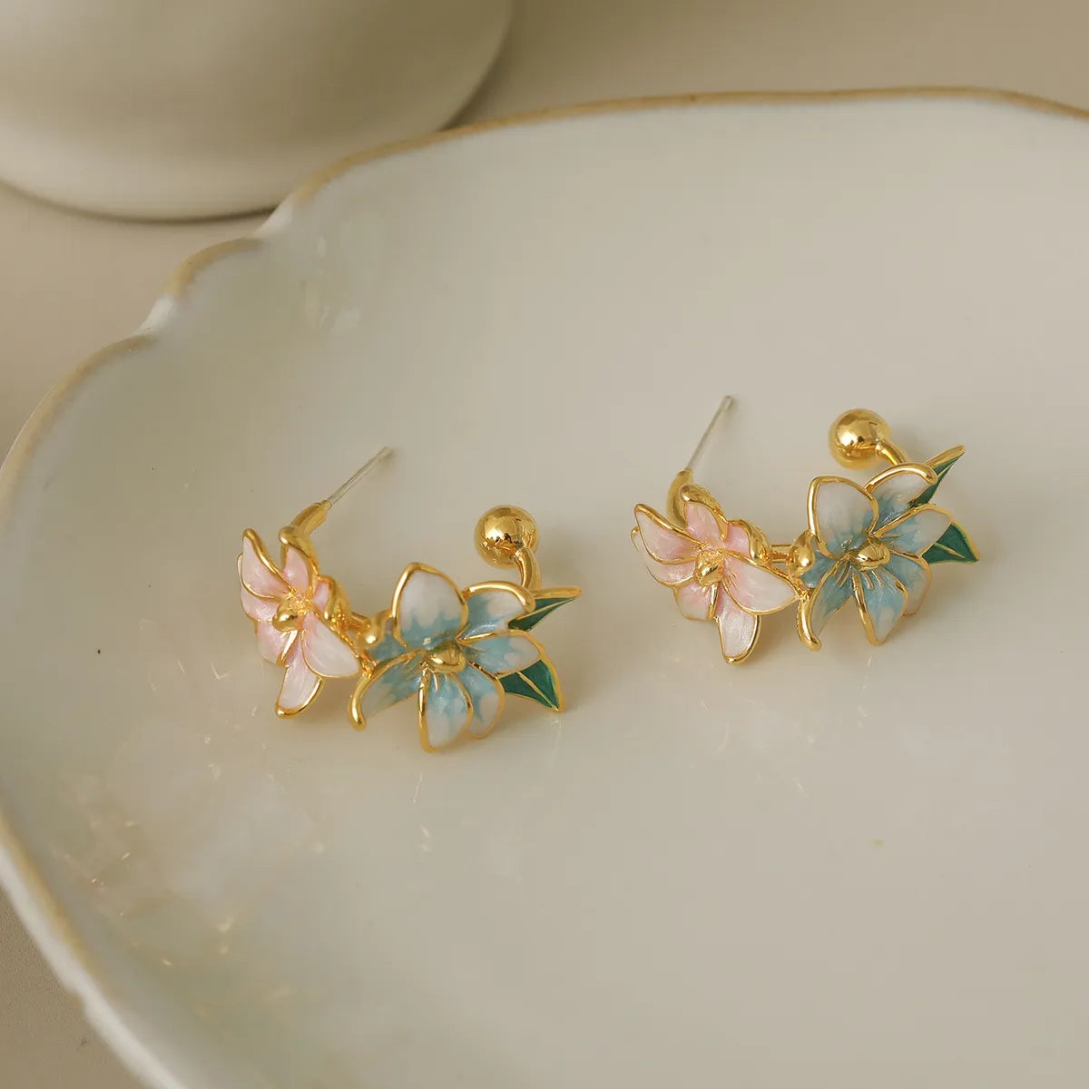 1 Pair IG Style Sweet Flower Enamel Copper 18K Gold Plated Ear Studs