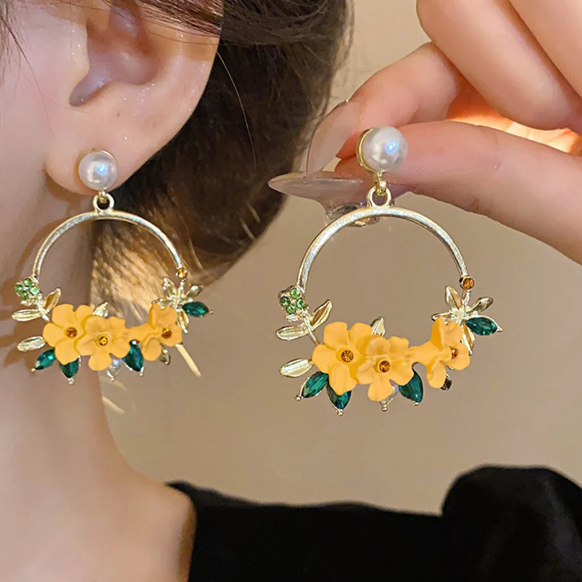 1 Pair IG Style Sweet Flower Inlay Alloy Imitation Pearl Rhinestones Drop Earrings