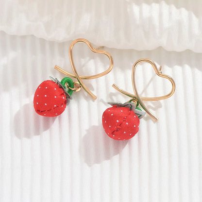 1 Pair IG Style Sweet Heart Shape Strawberry Hollow Out Alloy Drop Earrings