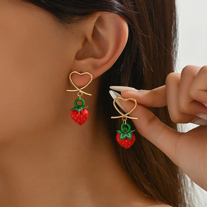 1 Pair IG Style Sweet Heart Shape Strawberry Hollow Out Alloy Drop Earrings