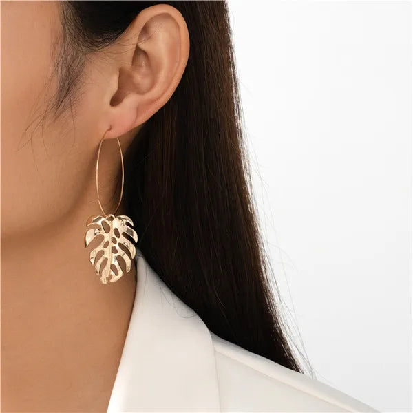 1 Pair IG Style Vacation Simple Style Geometric Leaves Hollow Out Alloy Iron Drop Earrings