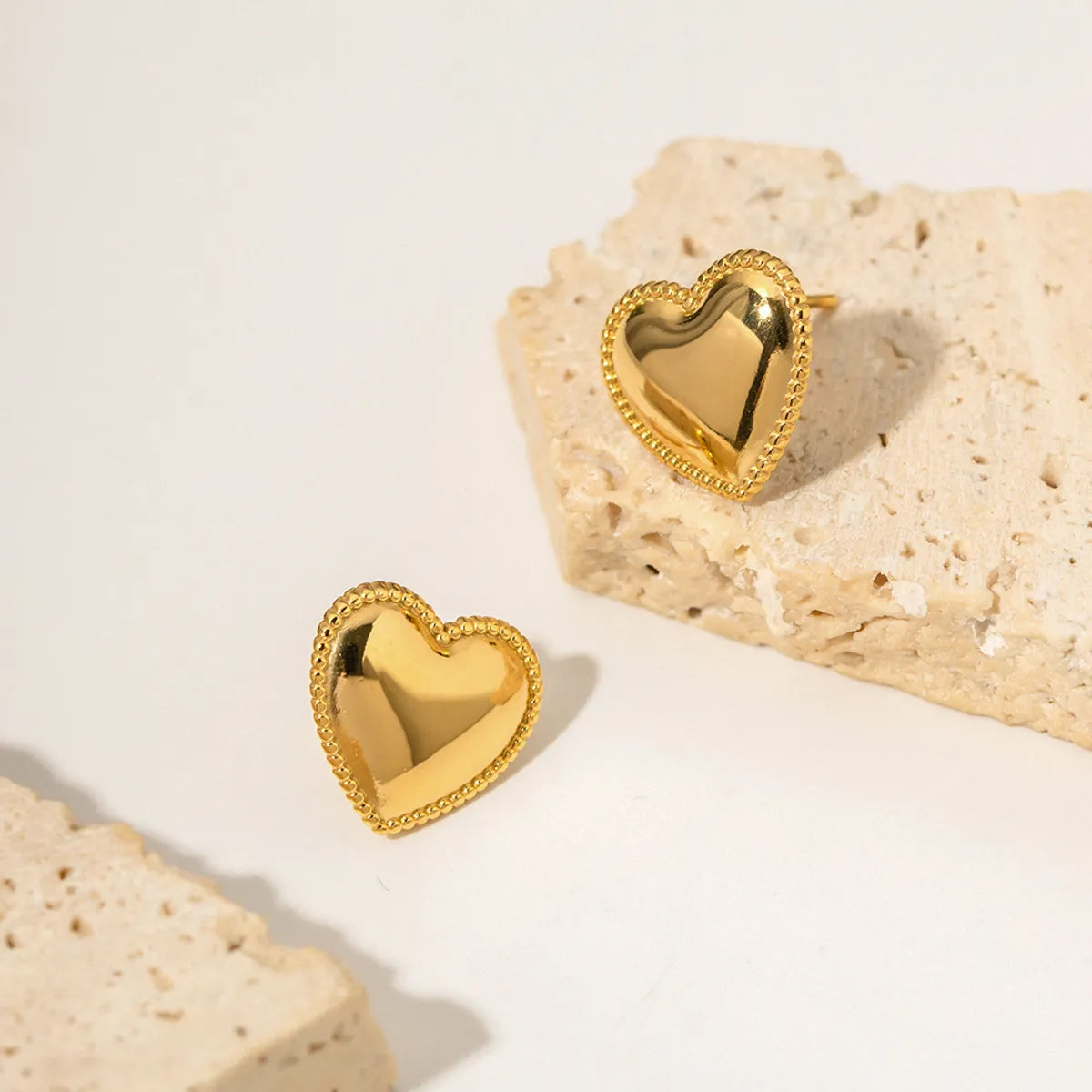 1 Pair Ins Style Basic Heart Shape Stainless Steel Plating 18k Gold Plated Ear Studs