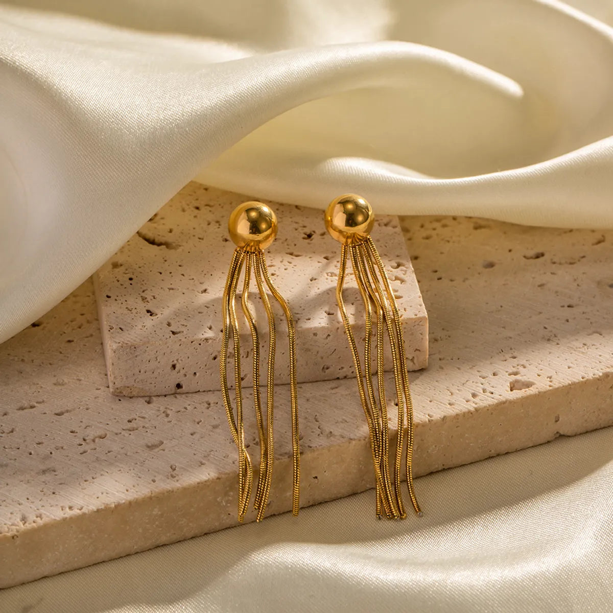 1 Pair Ins Style Simple Style Tassel Solid Color Stainless Steel Plating 18k Gold Plated Drop Earrings