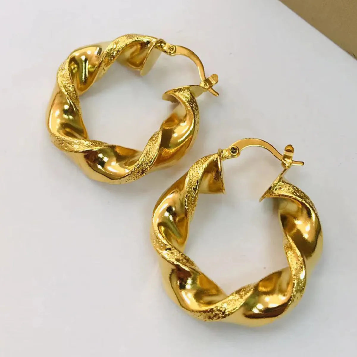 1 Pair Ins Style Twist Copper Plating 18k Gold Plated Earrings