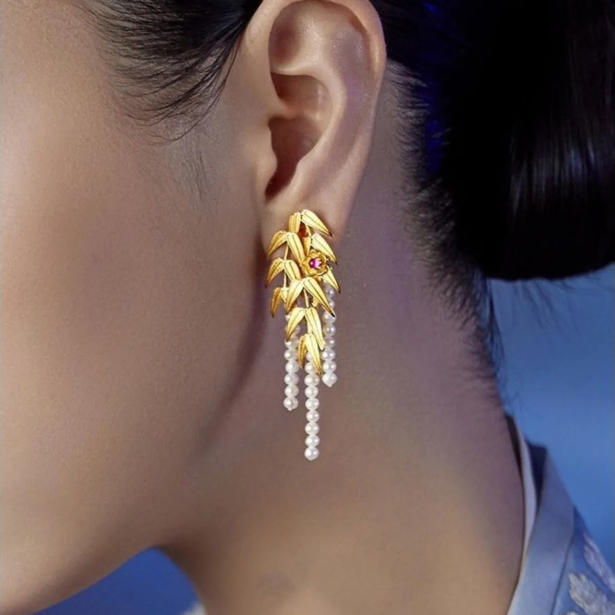 1 Pair Korean Style Leaves Inlay Alloy Pearl Drop Earrings