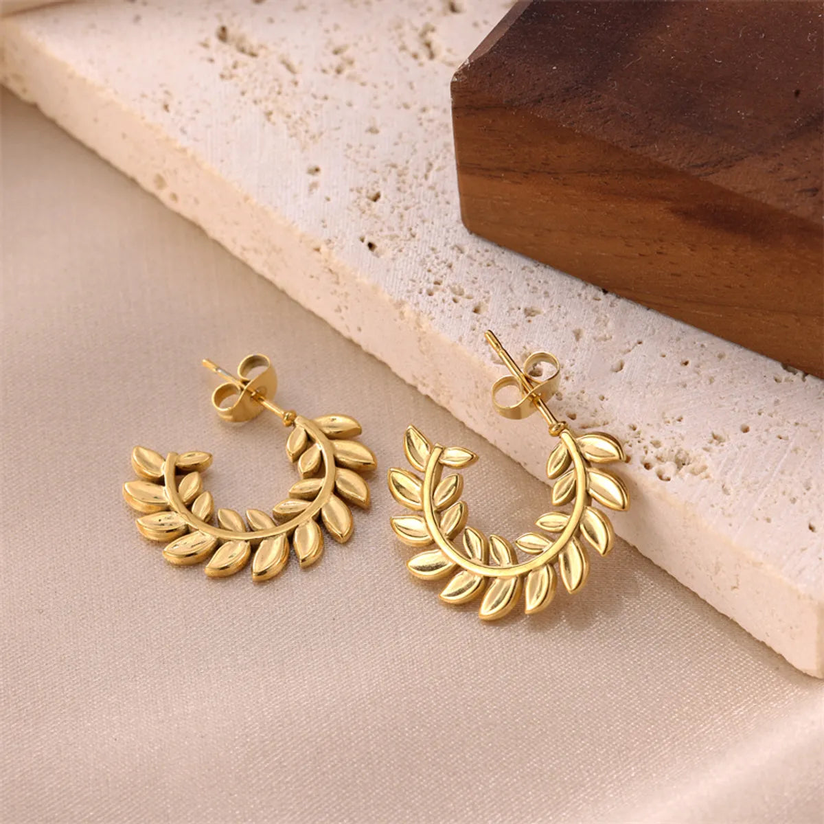 1 Pair Korean Style Leaves Plating Stainless Steel 18k Gold Plated Earrings