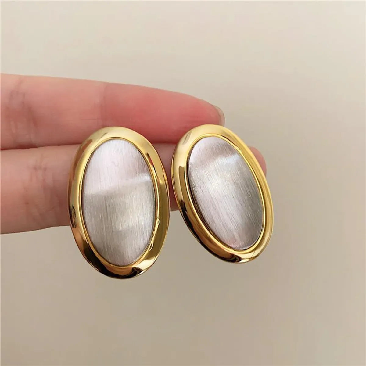 1 Pair Korean Style Oval Alloy Ear Studs