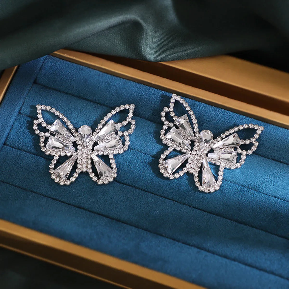 1 Pair Lady Butterfly Irregular Inlay Rhinestone Ear Studs