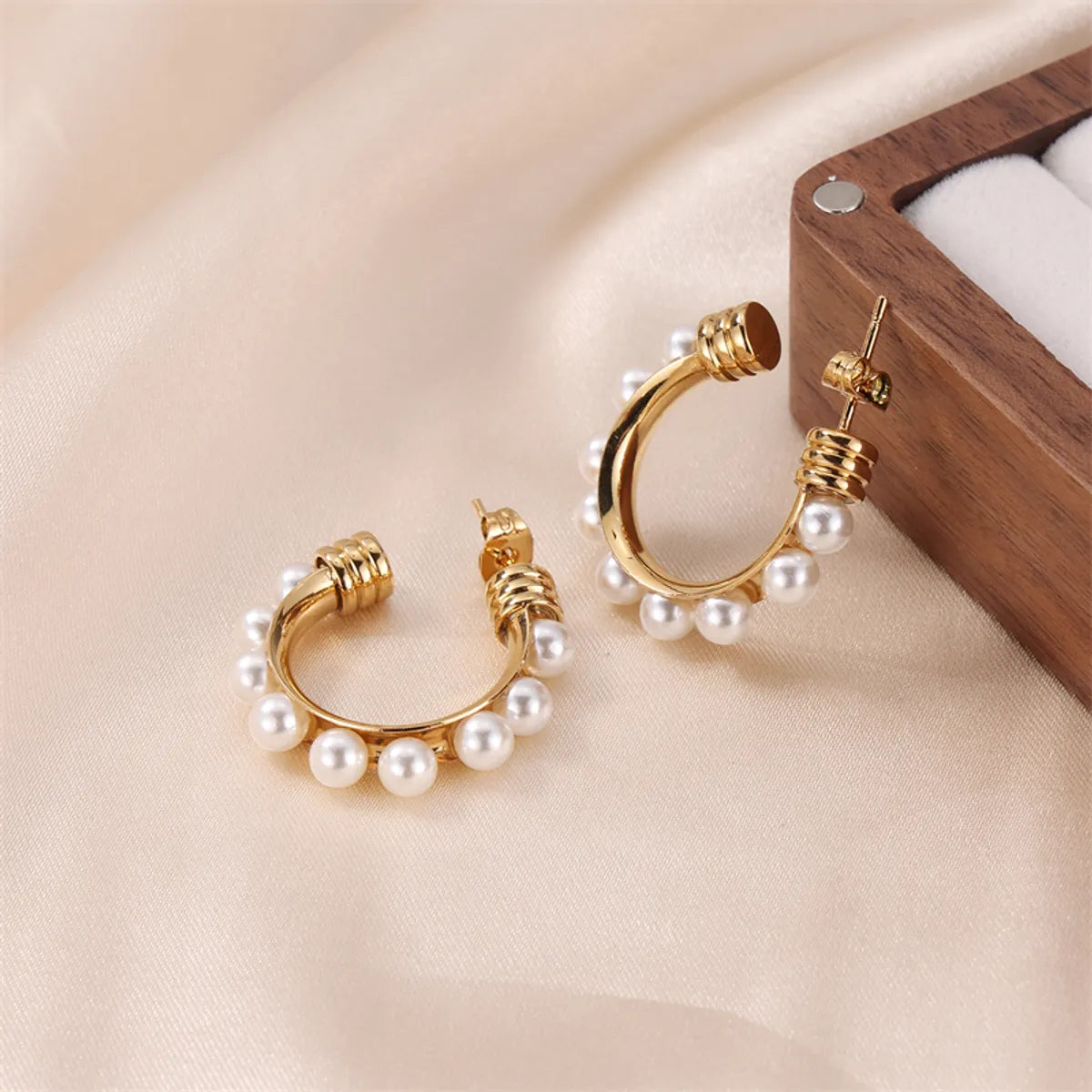 1 Pair Lady Classic Style Geometric Plating Inlay Stainless Steel Pearl Gold Plated Ear Studs