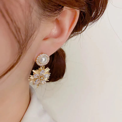 1 Pair Lady Flower Plating Inlay Artificial Pearl Copper Zircon Drop Earrings