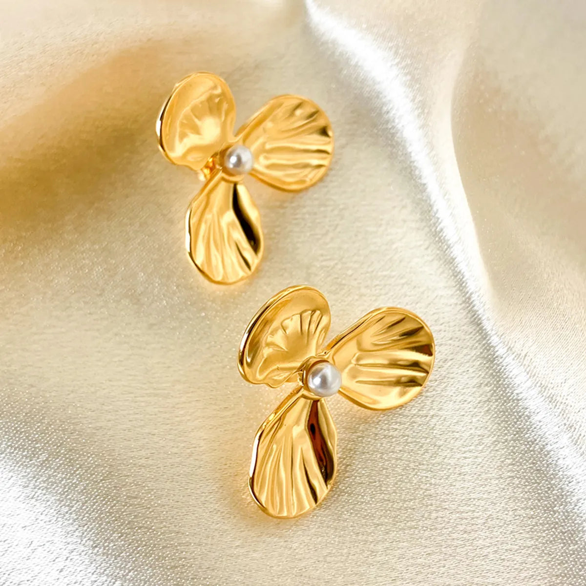 1 Pair Lady Flower Plating Inlay Stainless Steel Pearl Gold Plated Ear Studs