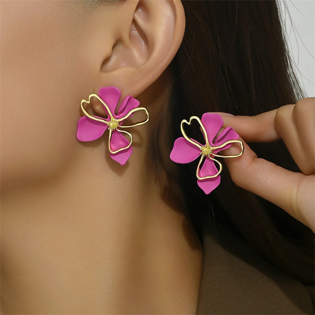 1 Pair Lady Modern Style Classic Style Flower Alloy Iron Ear Studs