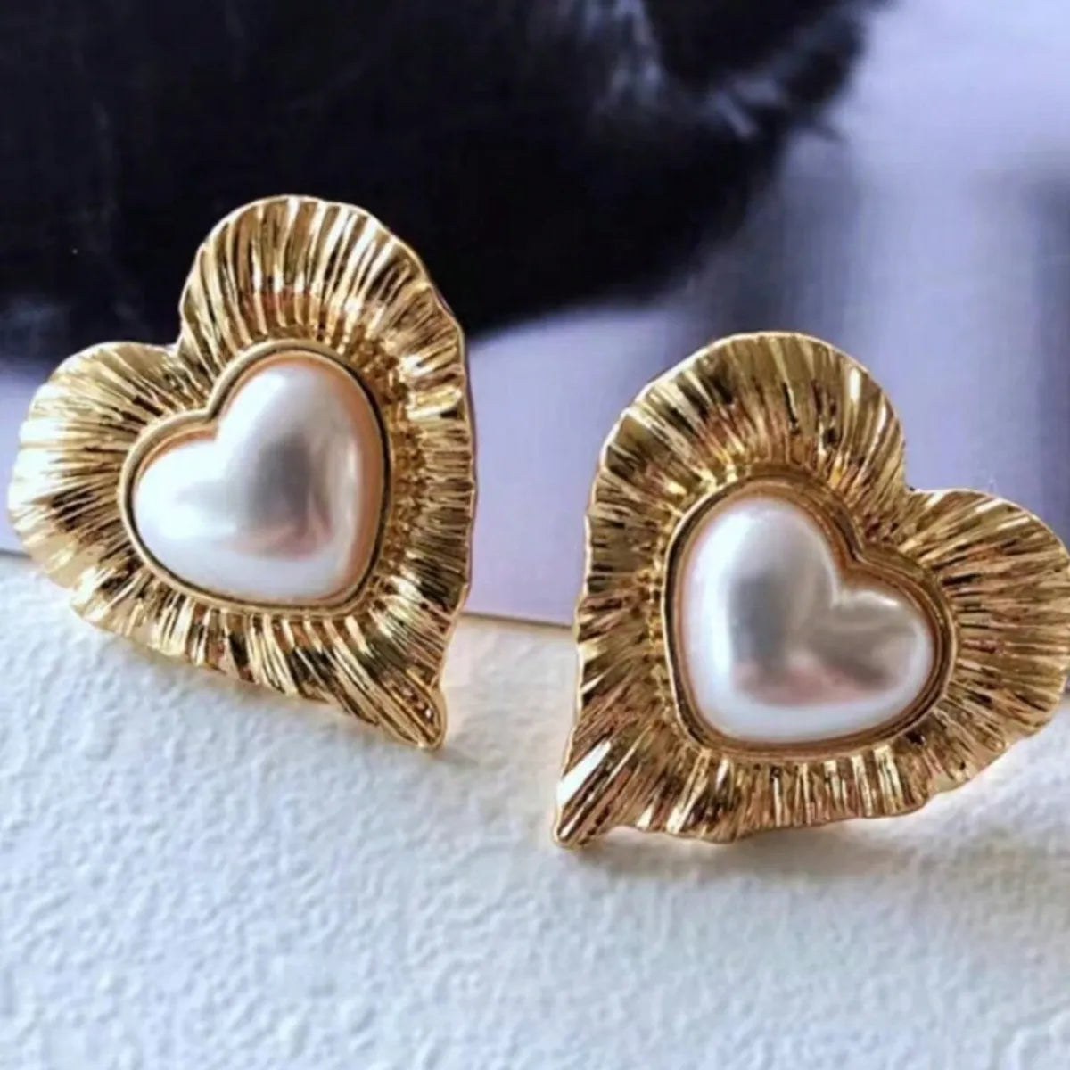 1 Pair Lady Modern Style Heart Shape Inlay Copper Artificial Pearls Ear Studs