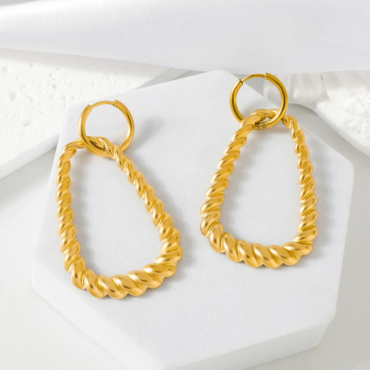 1 Pair Lady Modern Style Oval Twist Plating 304 Stainless Steel 18K Gold Plated Drop Earrings