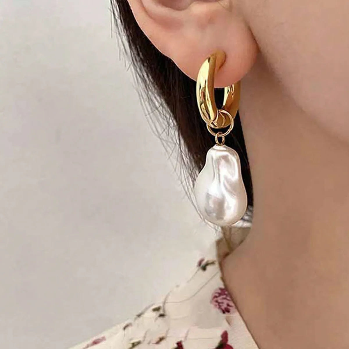 1 Pair Lady Pearl Alloy Drop Earrings