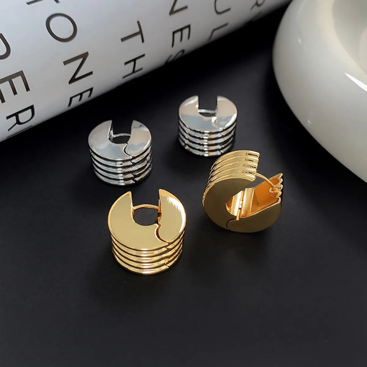 1 Pair Lady Simple Style Geometric Plating Copper Earrings