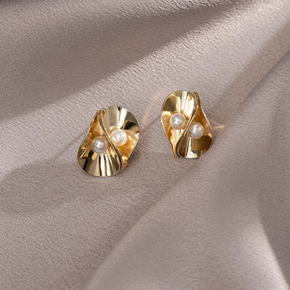 1 Pair Lady Solid Color Shiny Geometric Inlay Copper Pearl Ear Studs