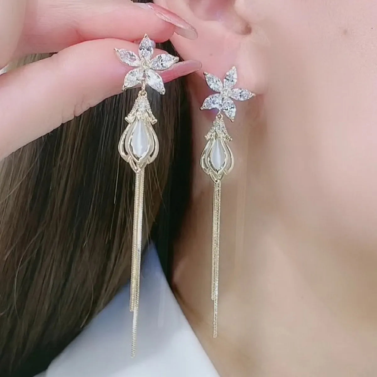 1 Pair Lady Sweet Moon Flower Bow Knot Inlay Imitation Pearl Alloy Rhinestones Opal Drop Earrings