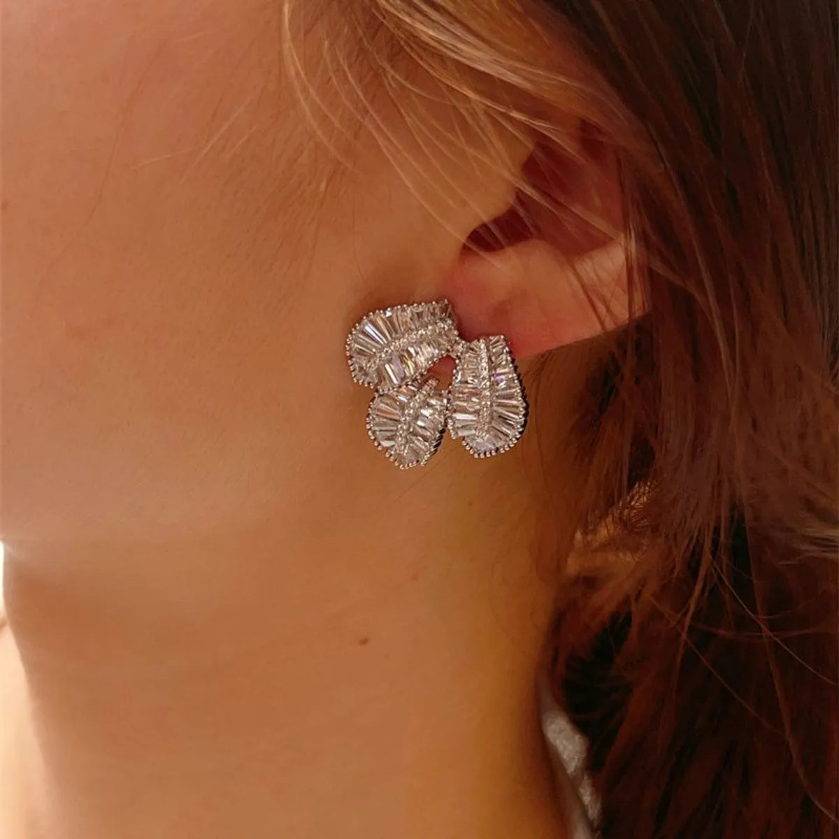 1 Pair Luxurious Modern Style Leaf Plating Inlay Copper Zircon Earrings