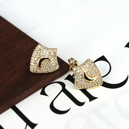 1 Pair Luxurious Simple Style Shiny Star Moon Heart Shape Plating Copper 18K Gold Plated Ear Studs