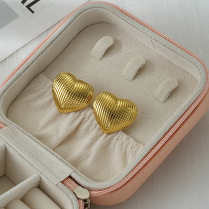 1 Pair Marine Style Simple Style Scallop Heart Shape Shell 304 Stainless Steel 18K Gold Plated Ear Studs