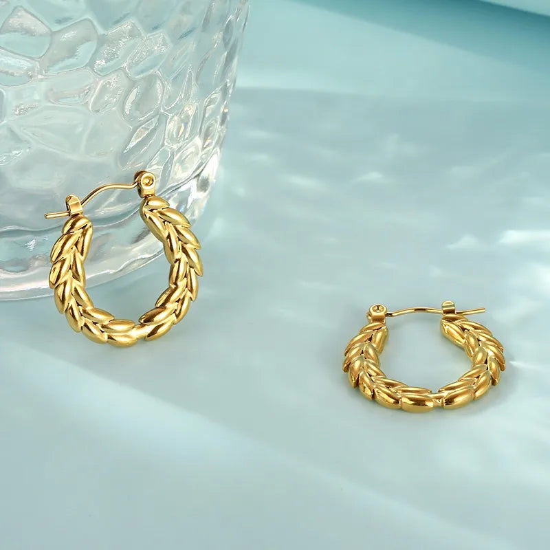 1 Pair Modern Style Classic Style Commute Solid Color Grain 304 Stainless Steel 18K Gold Plated Hoop Earrings