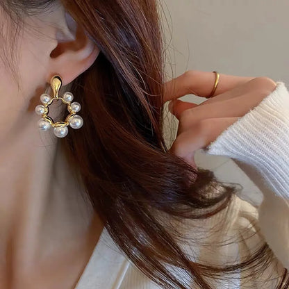 1 Pair Modern Style Classic Style Korean Style Round Inlay Copper Artificial Pearls 14K Gold Plated Drop Earrings