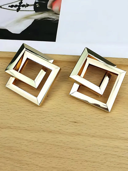 1 Pair Modern Style Classic Style Rhombus Hollow Out Iron Gold Plated Ear Studs