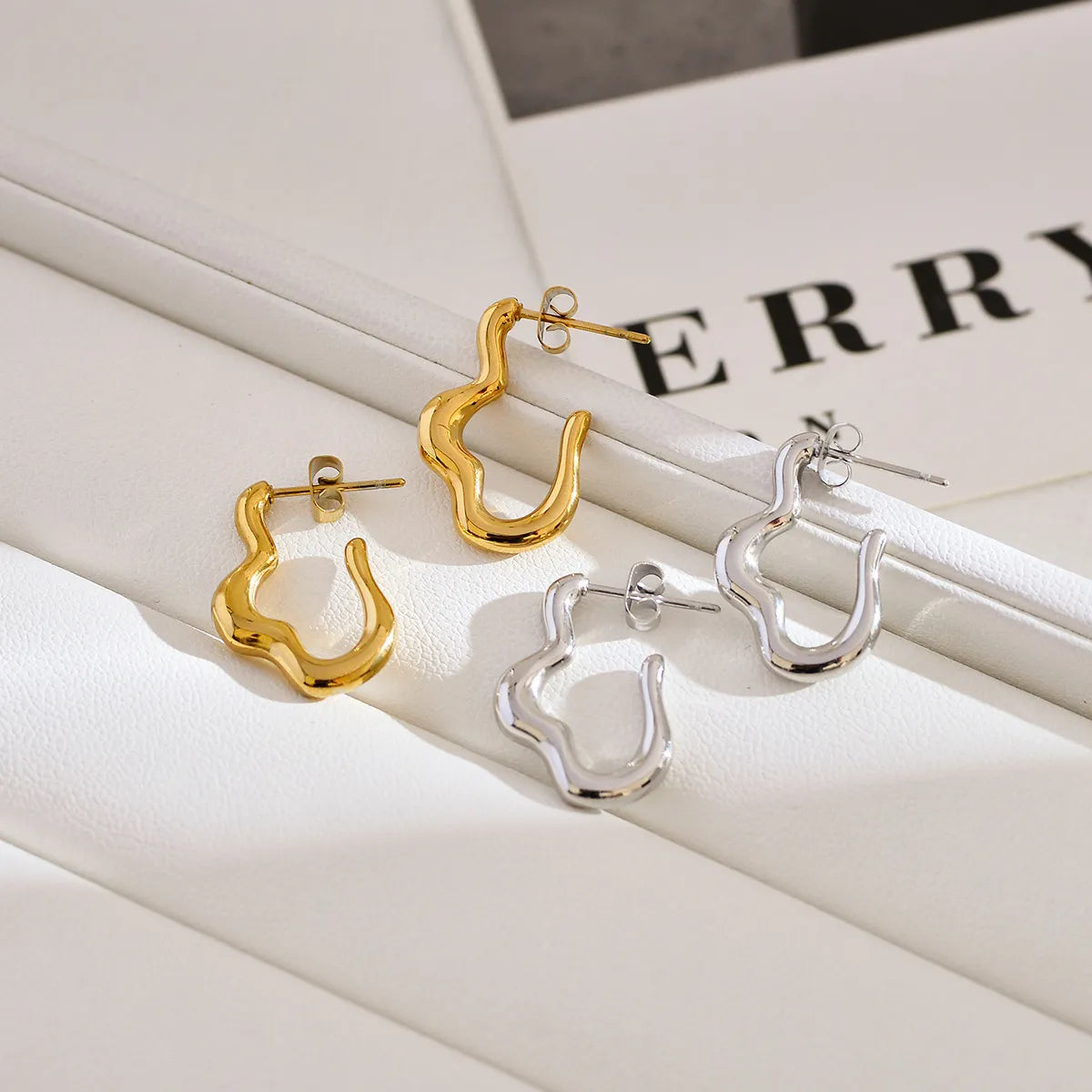 1 Pair Modern Style Classic Style Solid Color Stainless Steel Drop Earrings