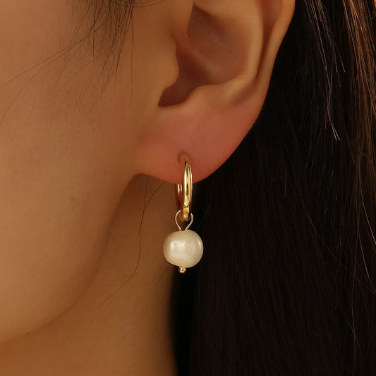 1 Pair Modern Style Korean Style Geometric Stainless Steel Freshwater Pearl Gold Plated Drop Earrings