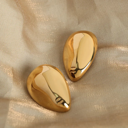 1 Pair Modern Style Simple Style Artistic Solid Color Mask Plating Titanium Steel 18k Gold Plated Ear Studs