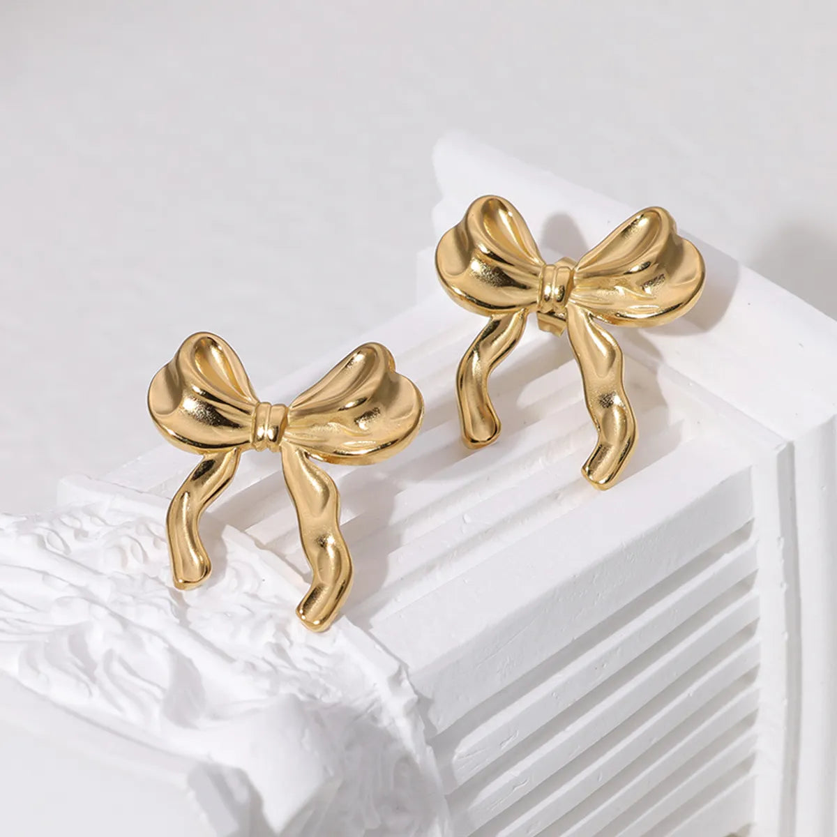 1 Pair Modern Style Simple Style Bow Knot Plating Titanium Steel 18K Gold Plated Ear Studs