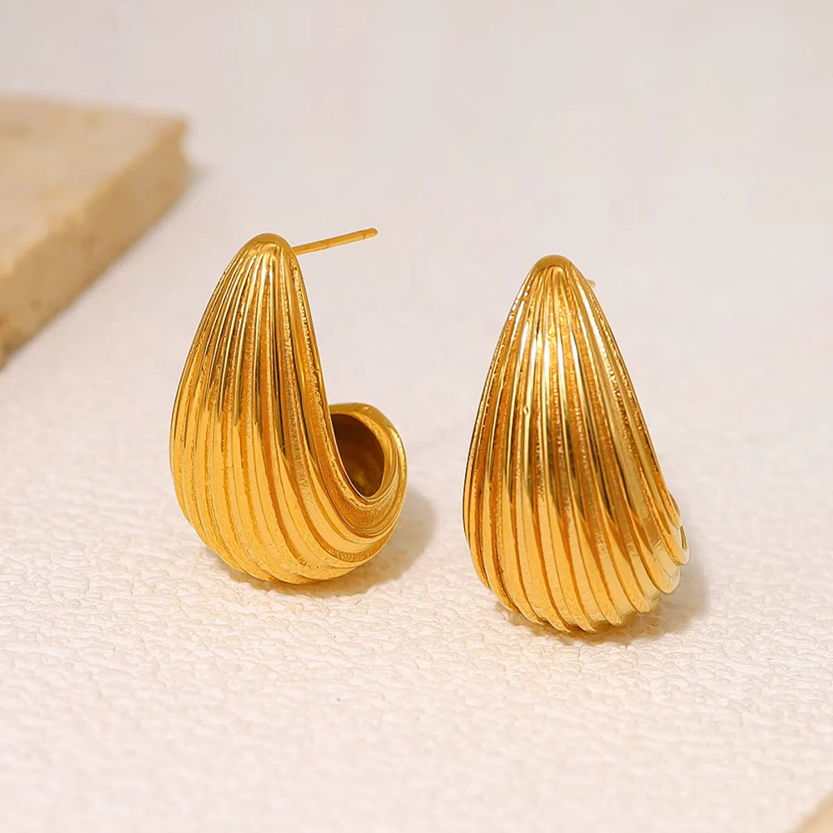 1 Pair Modern Style Simple Style Classic Style Solid Color 304 Stainless Steel 18K Gold Plated Ear Studs