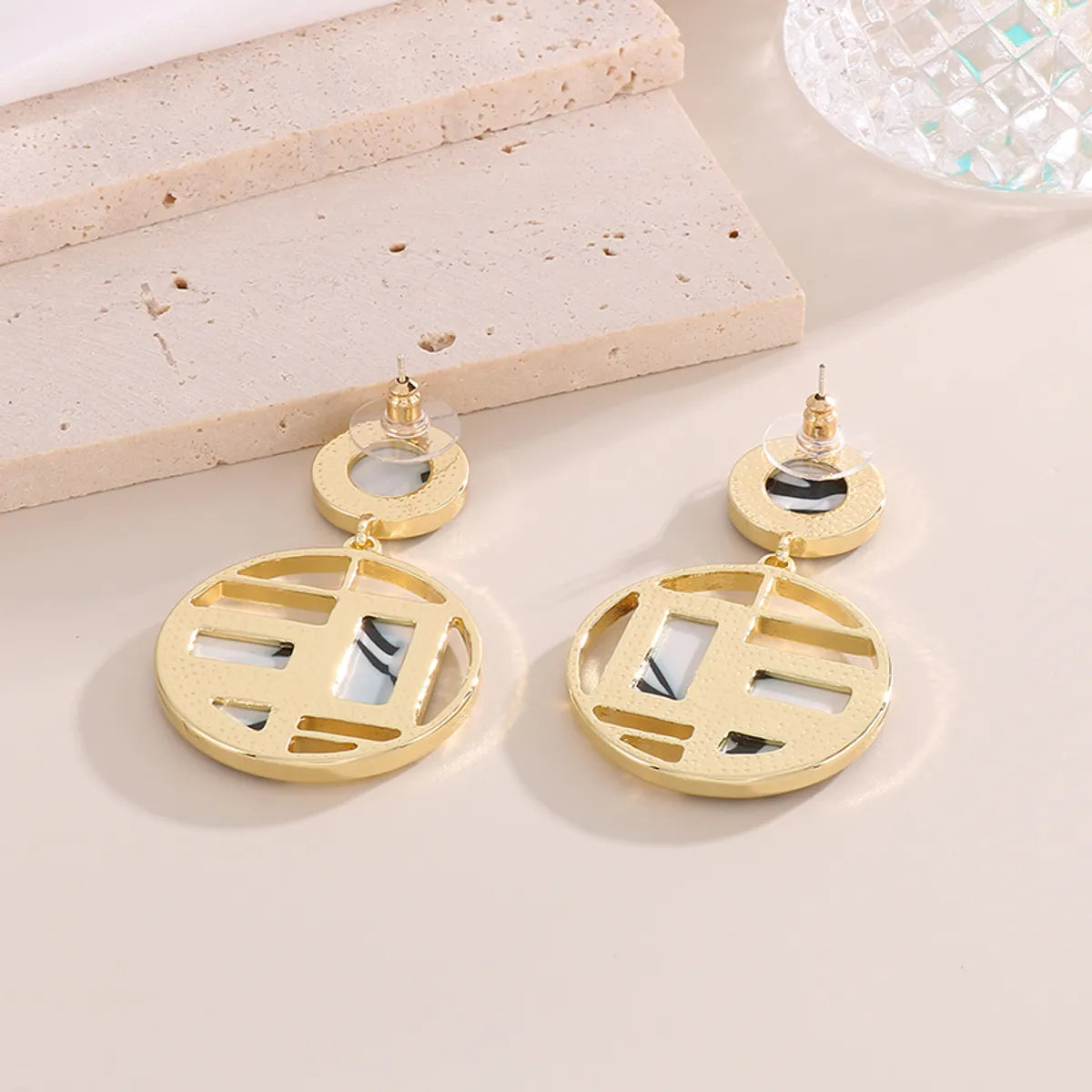 1 Pair Modern Style Simple Style Color Block Plating Alloy 18k Gold Plated Drop Earrings