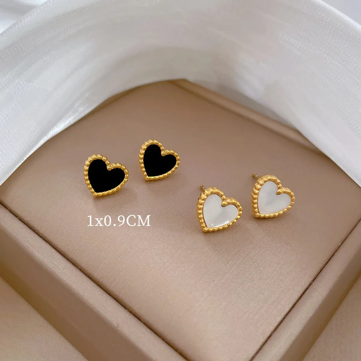 1 Pair Modern Style Simple Style Heart Shape Titanium Steel Ear Studs