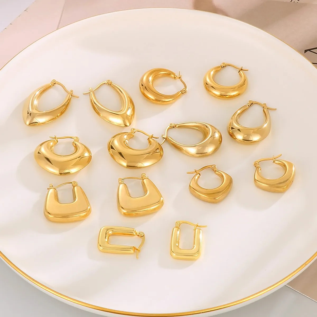 1 Pair Modern Style Simple Style Solid Color Plating Stainless Steel 18k Gold Plated Earrings