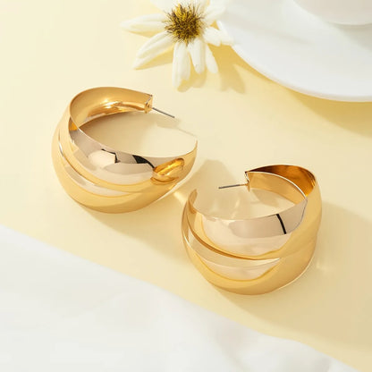 1 Pair Modern Style Sweet Classic Style C Shape Geometric Solid Color Alloy Gold Plated Hoop Earrings