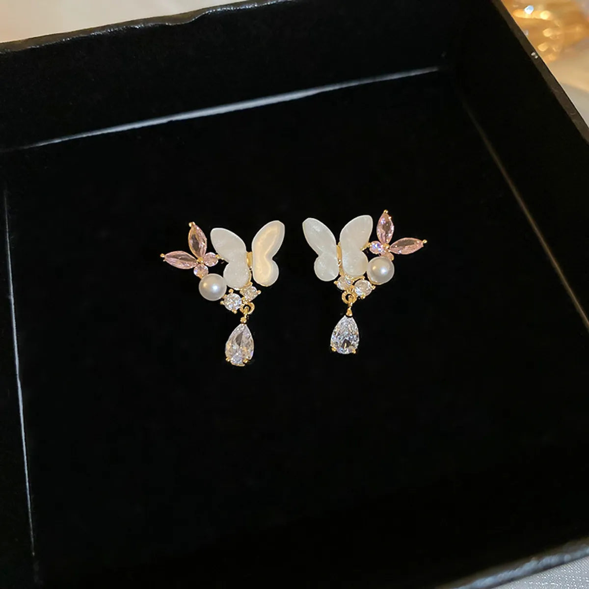 1 Pair Modern Style Sweet Classic Style Water Droplets Butterfly Inlay Copper Imitation Pearl Zircon Ear Studs