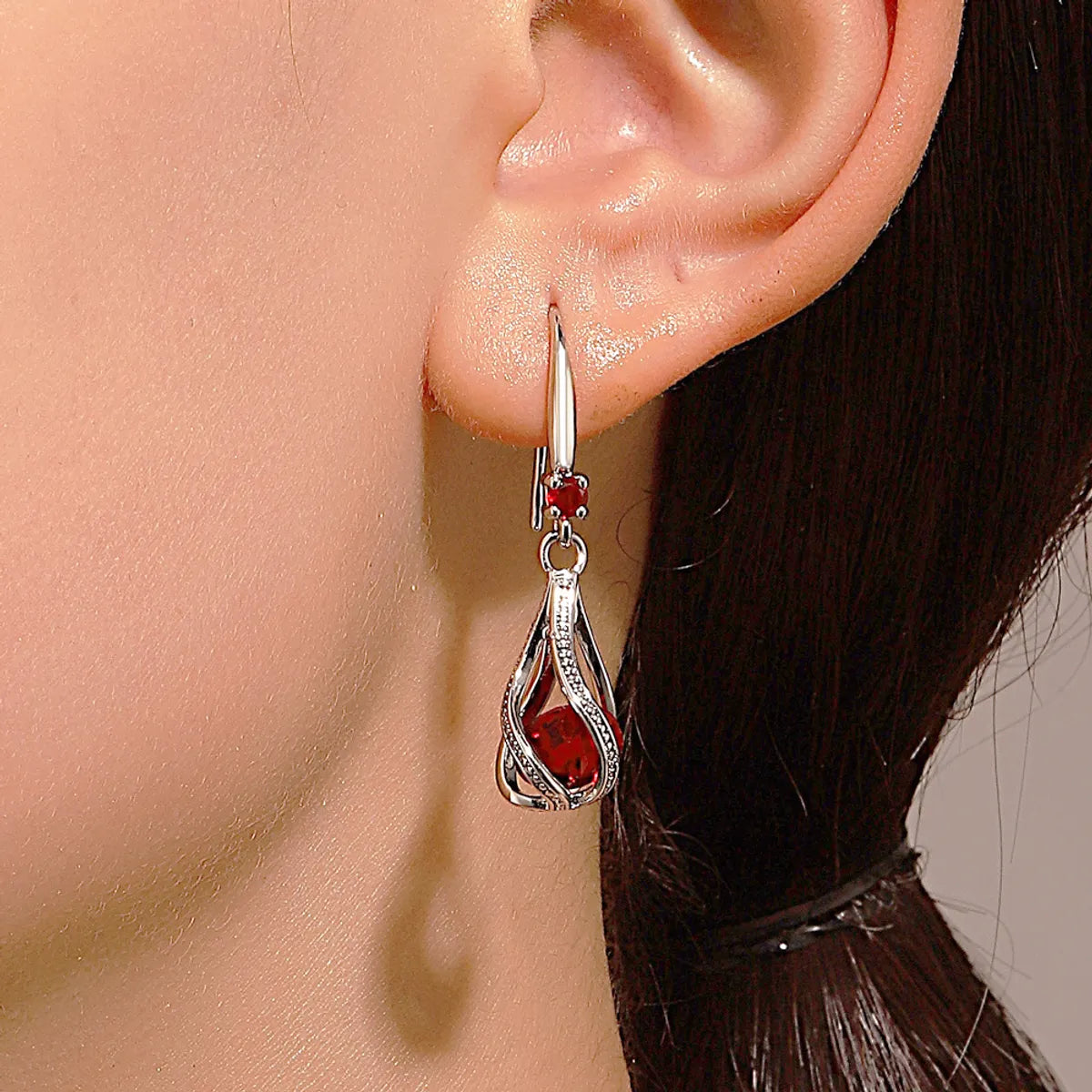 1 Pair Modern Style Water Droplets Inlay Alloy Zircon Silver Plated Dangling Earrings