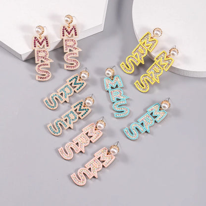 1 Pair Nordic Style Korean Style Letter Plating Inlay Alloy Rhinestones Pearl Beads Gold Plated Drop Earrings