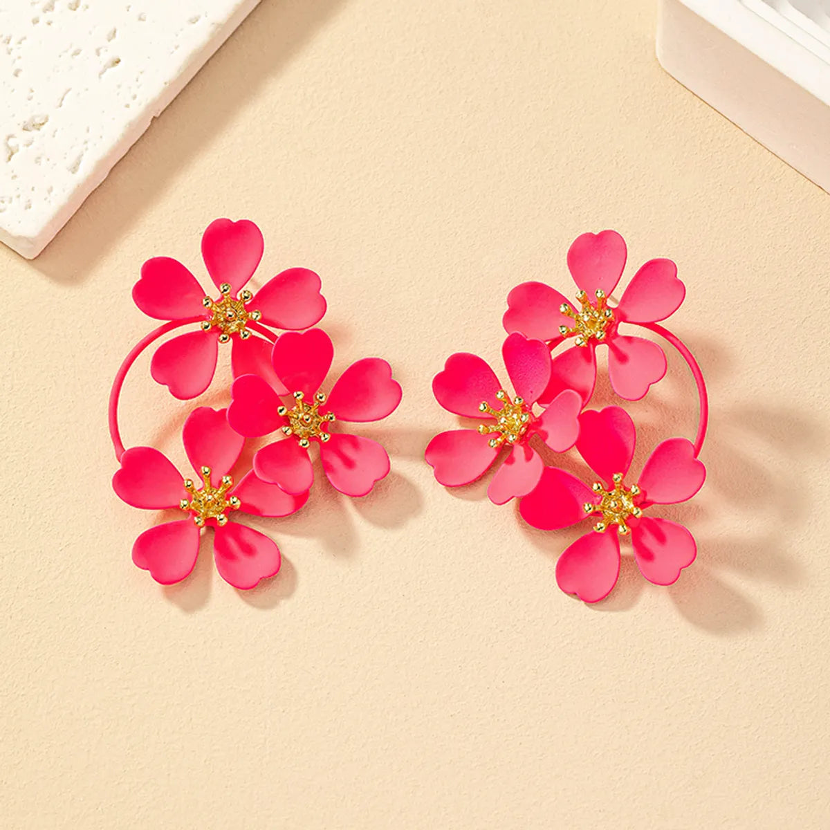 1 Pair Nordic Style Retro French Style Flower Spray Paint Plating Alloy Drop Earrings