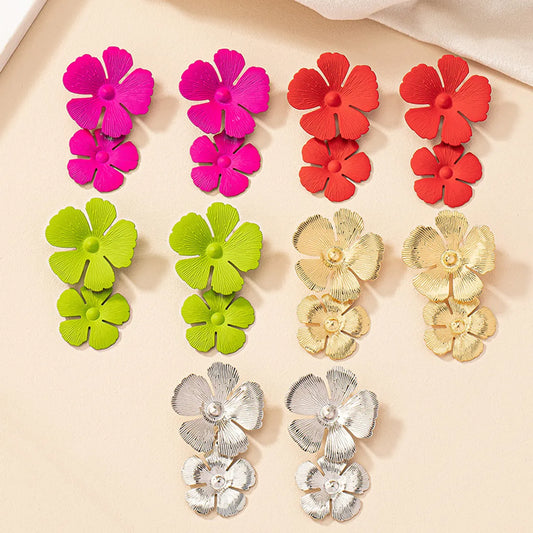 1 Pair Nordic Style Vintage Style Exaggerated Flower Plating Iron Gold Plated Drop Earrings