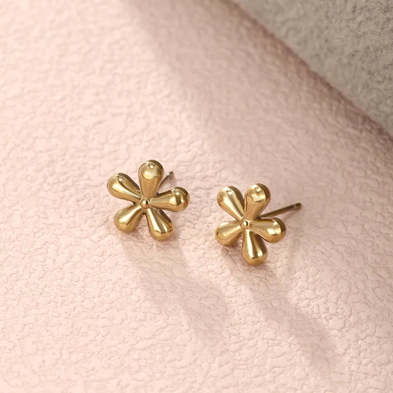 1 Pair Nordic Style XUPING Flower Asymmetrical Plating 304 Stainless Steel 18K Gold Plated Ear Studs